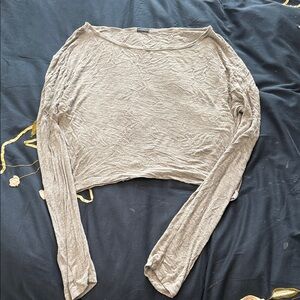 Brandy Melville Taupe Long-Sleeve Cropped Tee